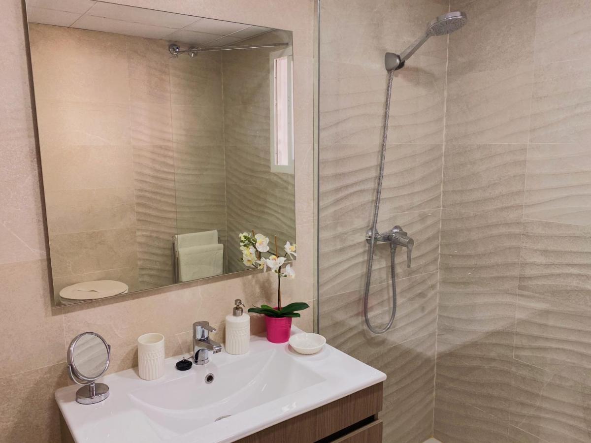 Appartement En La Carihuela-costa Del Sol *